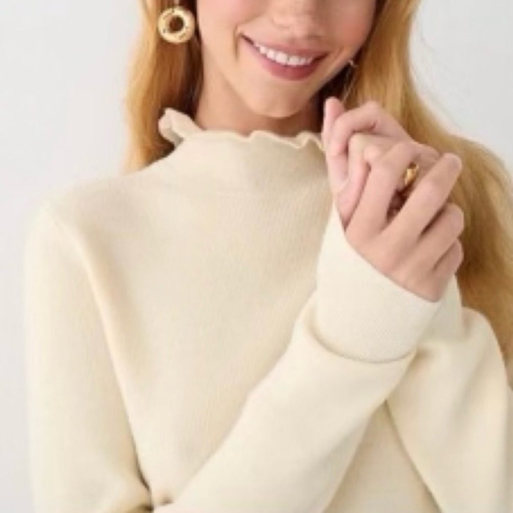 J. Crew Women’s Ruffle Neck Merino Wool Blend Cream Classic Sweater Size XL